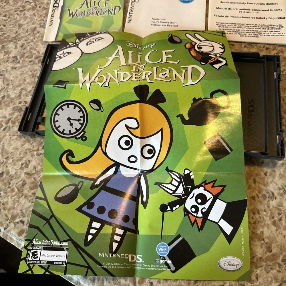 Alice in Wonderland Nintendo DS 2010 Complete CIB w/ Poster Not Tested